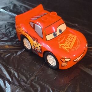 LEGO Duplo Disney and Pixar Cars Lightning McQueen Toy Car Red Rust-eze